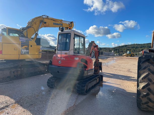 Mini Giratória Kubota KX 121