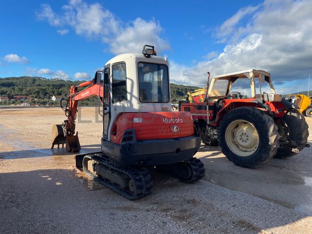 Mini Giratória Kubota KX 121