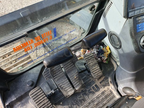 Giratória Komatsu  PC138US-8