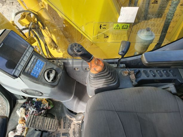 Giratória Komatsu  PC138US-8