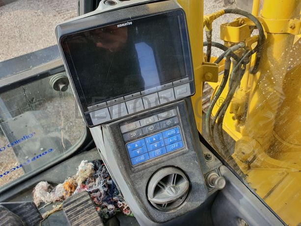 Giratória Komatsu  PC138US-8