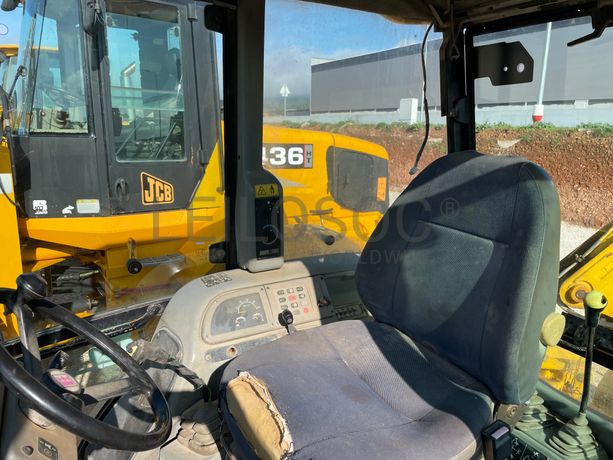 Retroescavadora Fermec 860