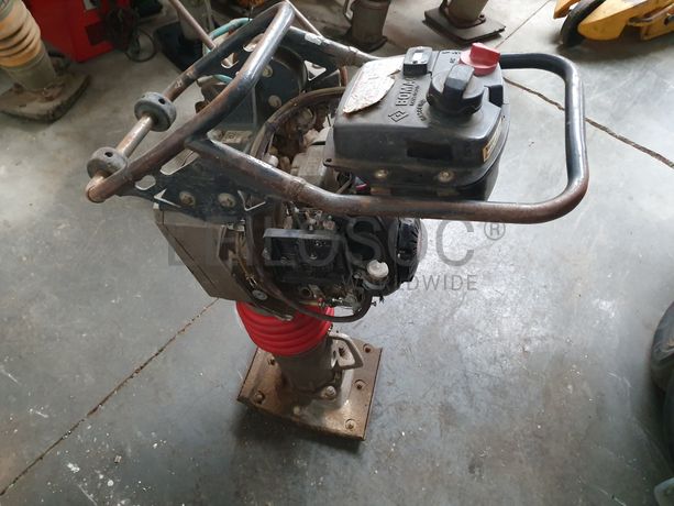 Saltitão Bomag BVT 65