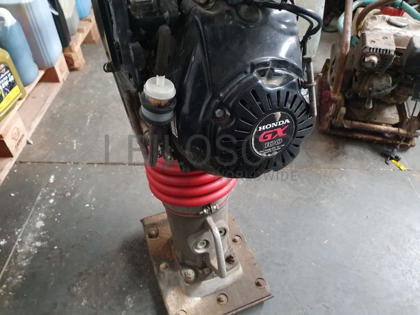 Saltitão Bomag BVT 65