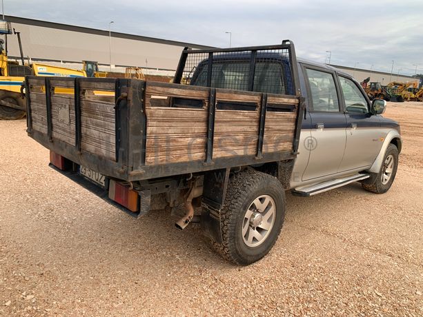 Mitsubishi L200 · Ano 2001