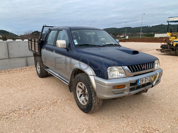 Mitsubishi L200 · Ano 2001