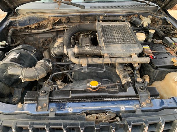 Mitsubishi L200 · Ano 2001