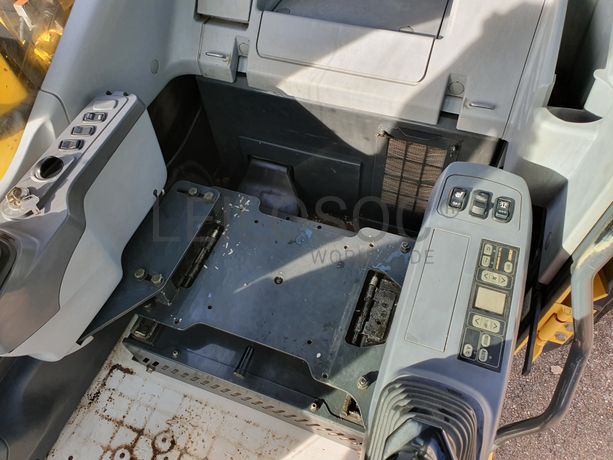 Giratória Komatsu PC160 LC