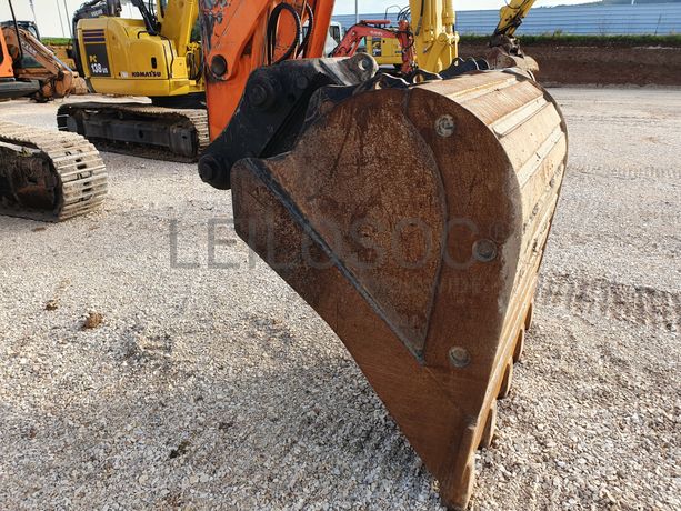 Giratória Daewoo Solar 225NLC-V