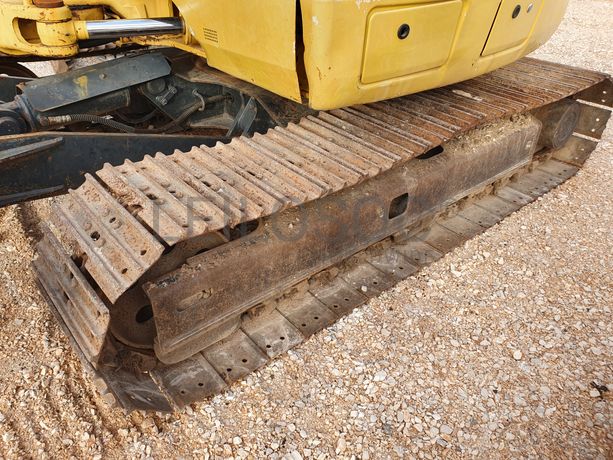 Giratória Komatsu PC88MR-8