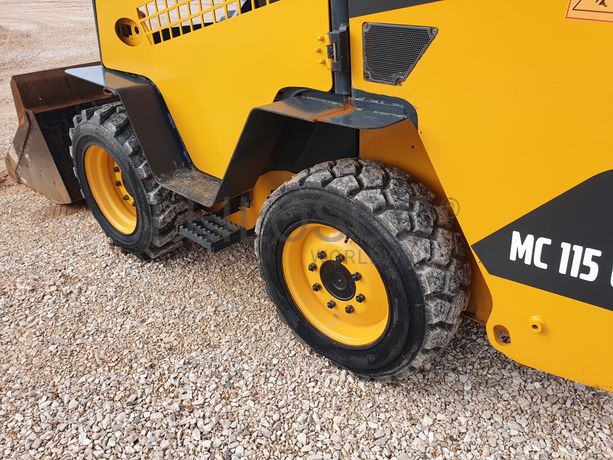 Mini Pá Carregadora Volvo MC 115C