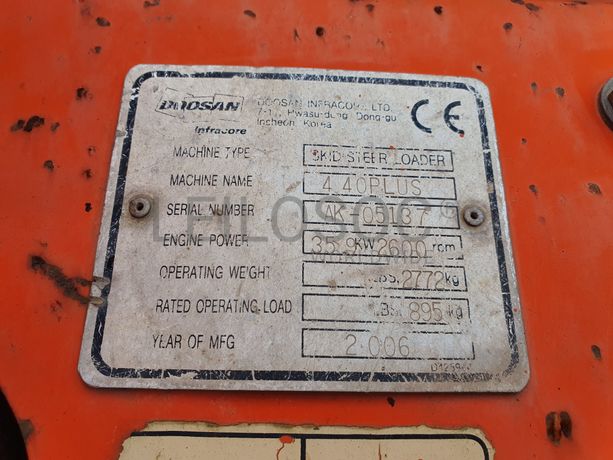 Mini Pá Carregadora Doosan 440 Plus