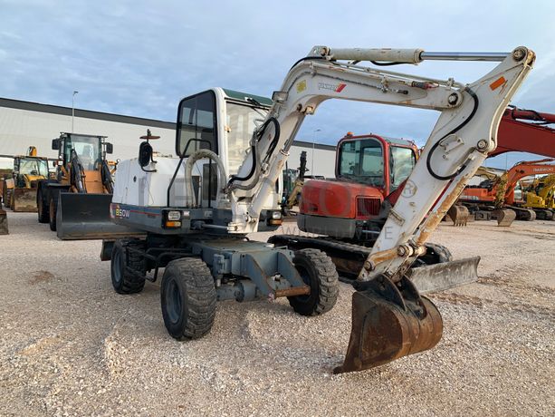 Giratória Yanmar B50W