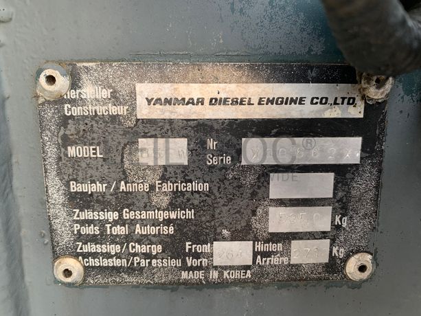 Giratória Yanmar B50W