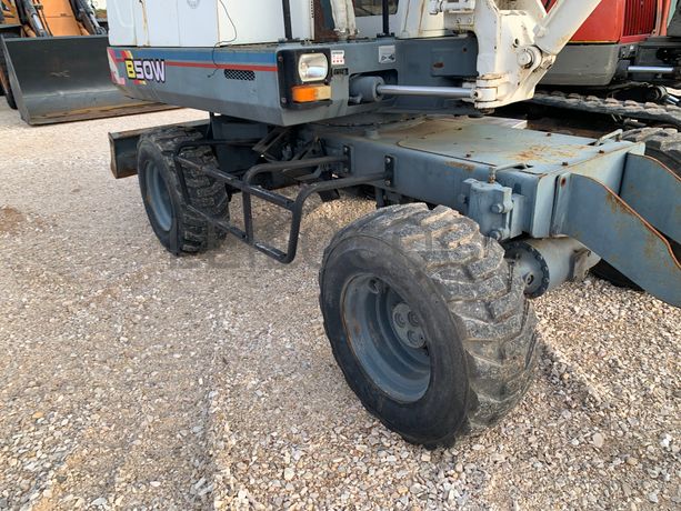 Giratória Yanmar B50W