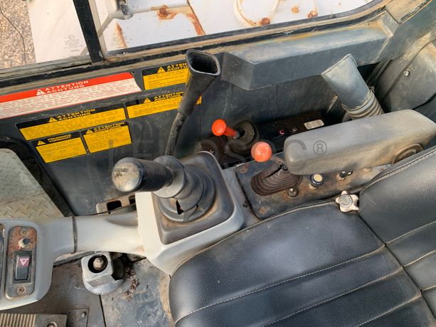 Giratória Yanmar B50W