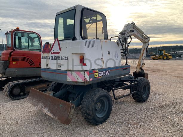 Giratória Yanmar B50W
