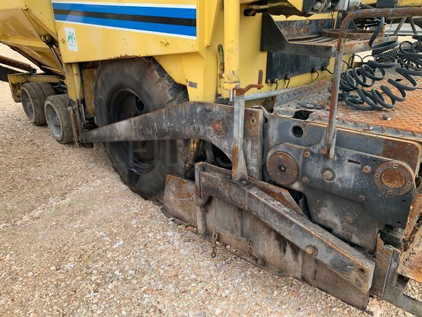 Espalhadora Asfalto Bitelli BB 630