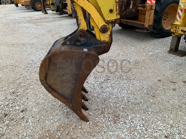 Retroescavadora Komatsu, modelo WB 93R-5