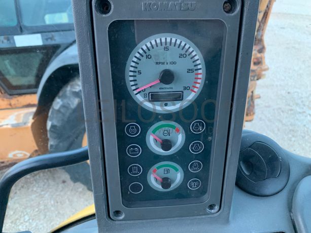 Retroescavadora Komatsu, modelo WB 93R-5