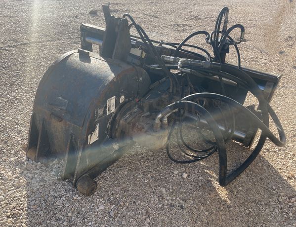 Mini Pá Carregadora New Holland LS180 B