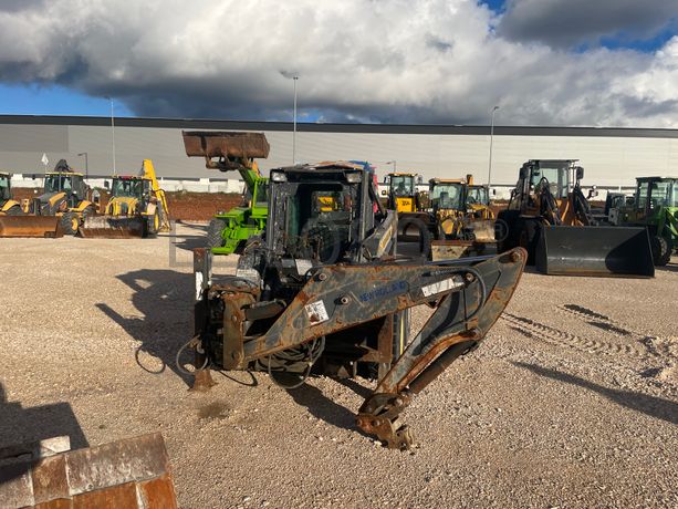 Mini Pá Carregadora New Holland LS180 B