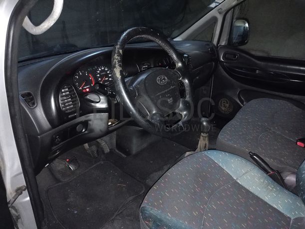 Hyundai H1 · Ano 2001