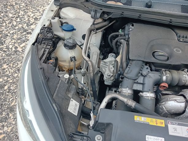 Peugeot 308 · Ano 2018