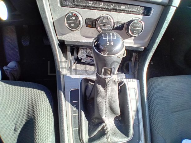 Volkswagen Golf TDI · Ano 2015