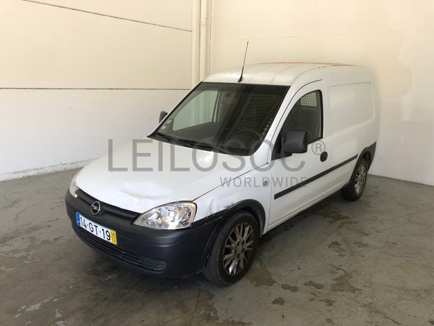 Opel Combo 1.7 CDTI · Ano 2008
