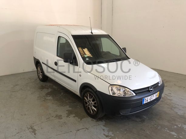 Opel Combo 1.7 CDTI · Ano 2008