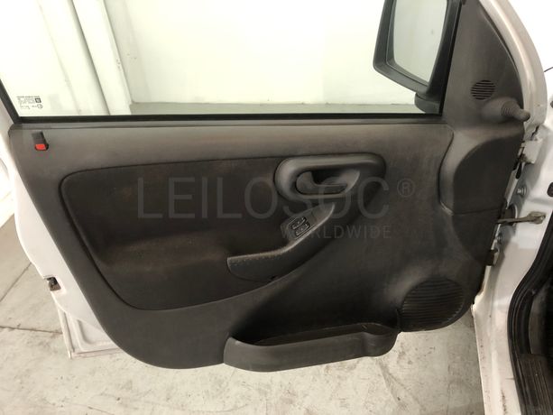 Opel Combo 1.7 CDTI · Ano 2008