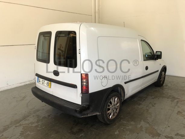 Opel Combo 1.7 CDTI · Ano 2008