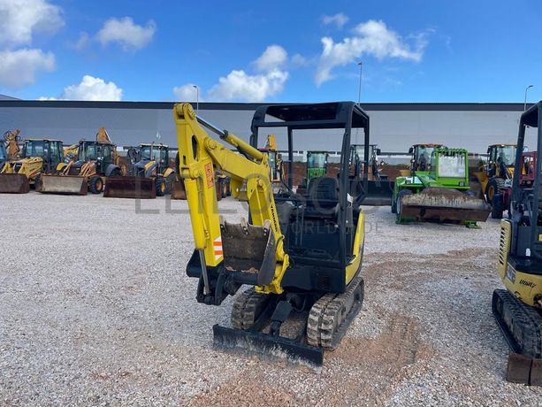 Mini giratória Yanmar SV15