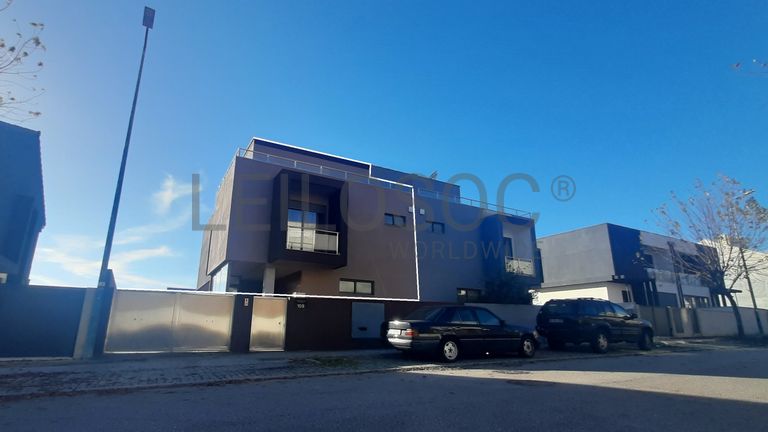 Proporção de 1/2 de Moradia V4 · Valongo