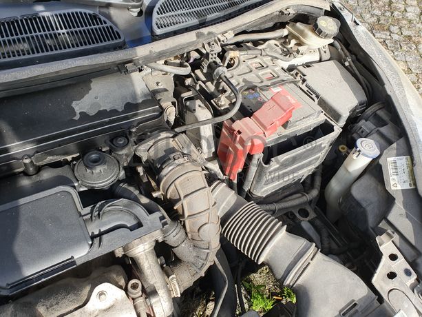 Ford Fiesta · Ano 2010 87-JJ-79