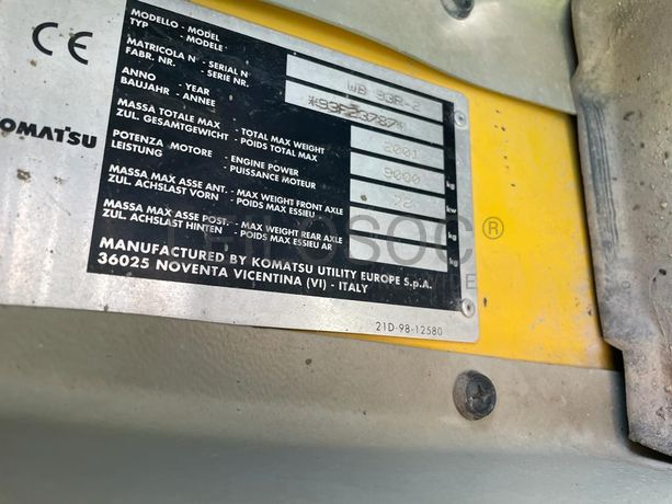 Retroescavadora Komatsu WB 93R-2