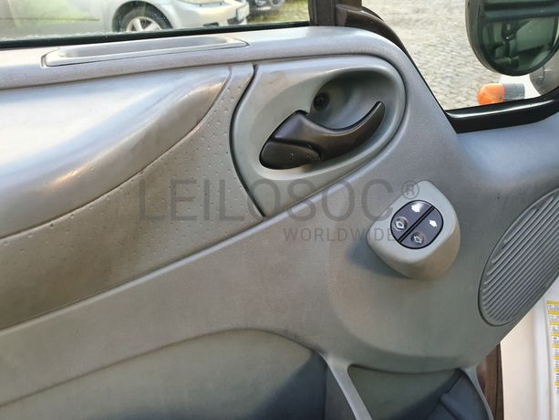 Ford Transit · Ano 2011