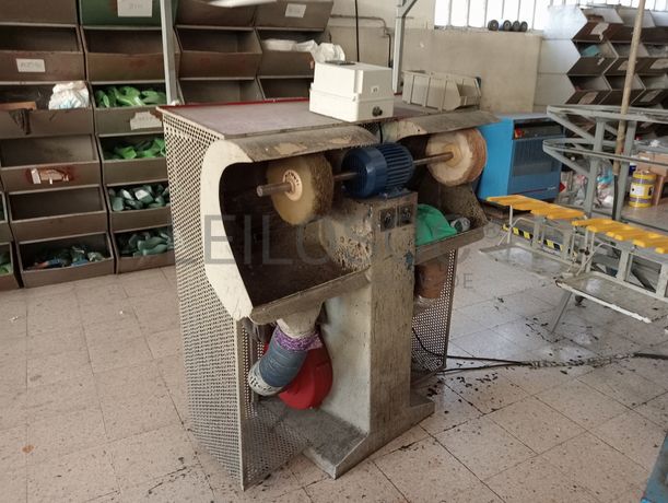 Máquinas de moldar · Escovadeira