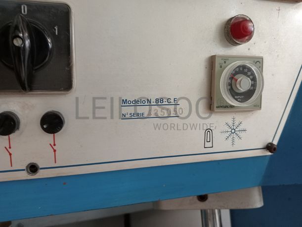 Máquinas de moldar · Escovadeira