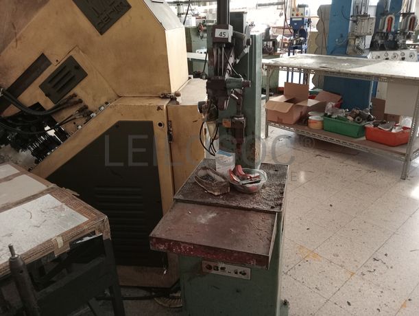 Máquina de pregar semilha · Reativador