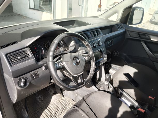 Volkswagen Caddy · Ano 2016