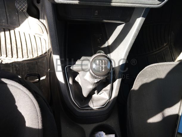 Volkswagen Caddy · Ano 2016