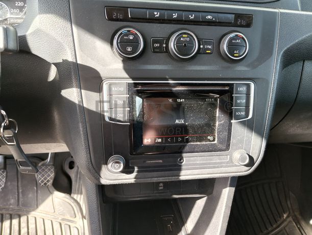 Volkswagen Caddy · Ano 2016