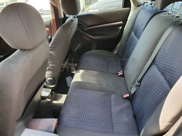 Ford Focus · Ano 2001