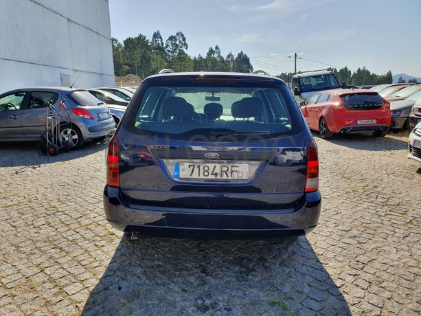 Ford Focus · Ano 2001
