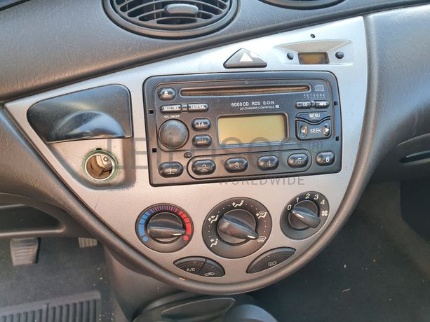 Ford Focus · Ano 2001