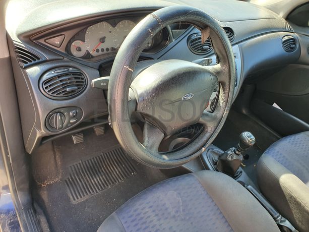 Ford Focus · Ano 2001