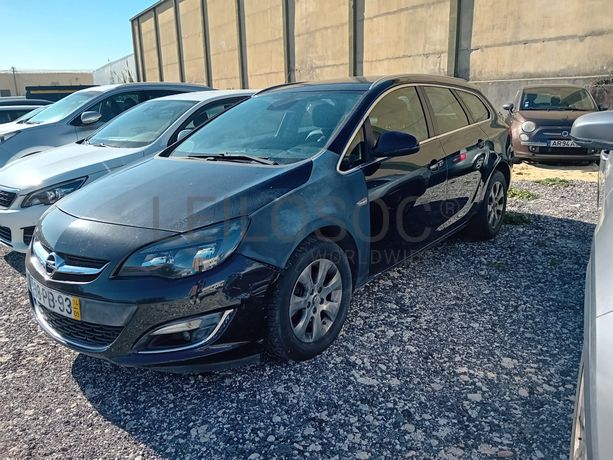 Opel Astra · Ano 2014