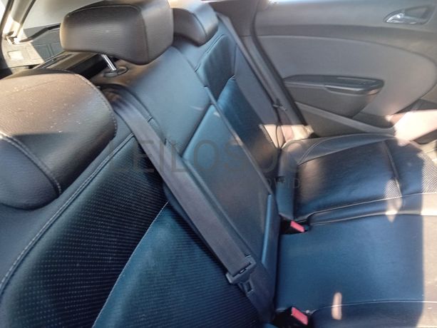 Opel Astra · Ano 2014